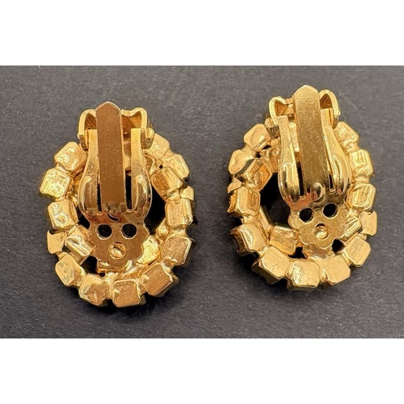 Vintage Layered AB Aurora Borealis Crystal Gold Tone Brooch & Clip Earrings Set - Picture 10 of 11